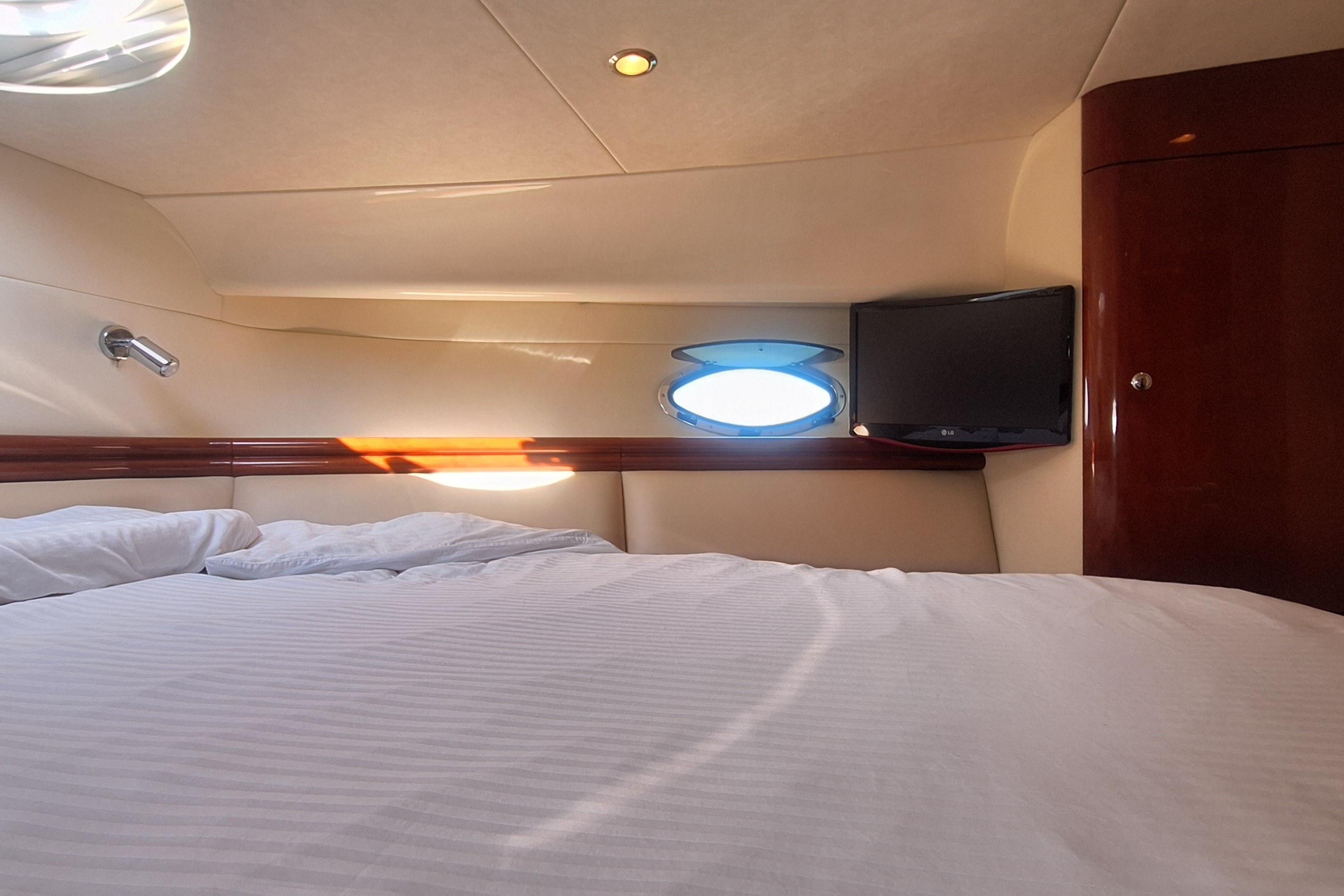 Fairline Phantom 40 — foto 79 van 87