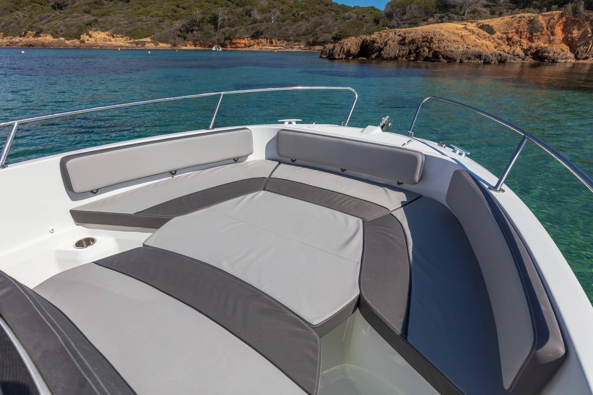 Jeanneau Cap Camarat 6.5 CC Serie 3 — foto 21 van 24