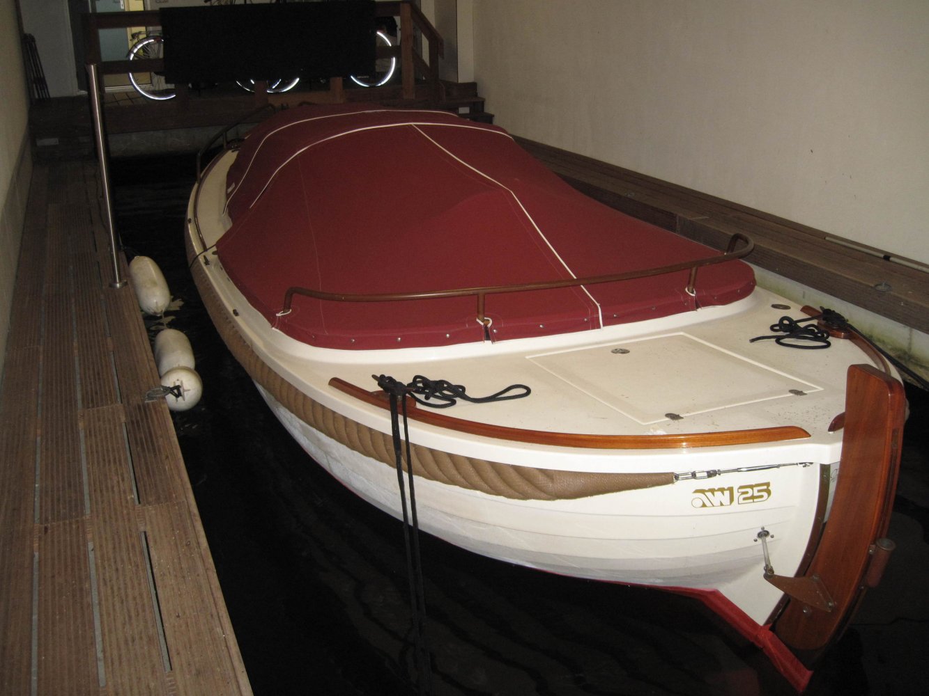 v-Drive Arie  Wiegmans - Tender - GRP (Polyester) - 2005 - € 39.750 — foto 11 van 11