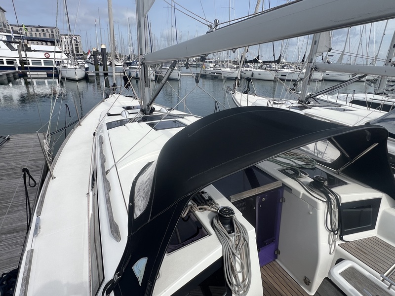 Dufour 360 GL — foto 27 van 46