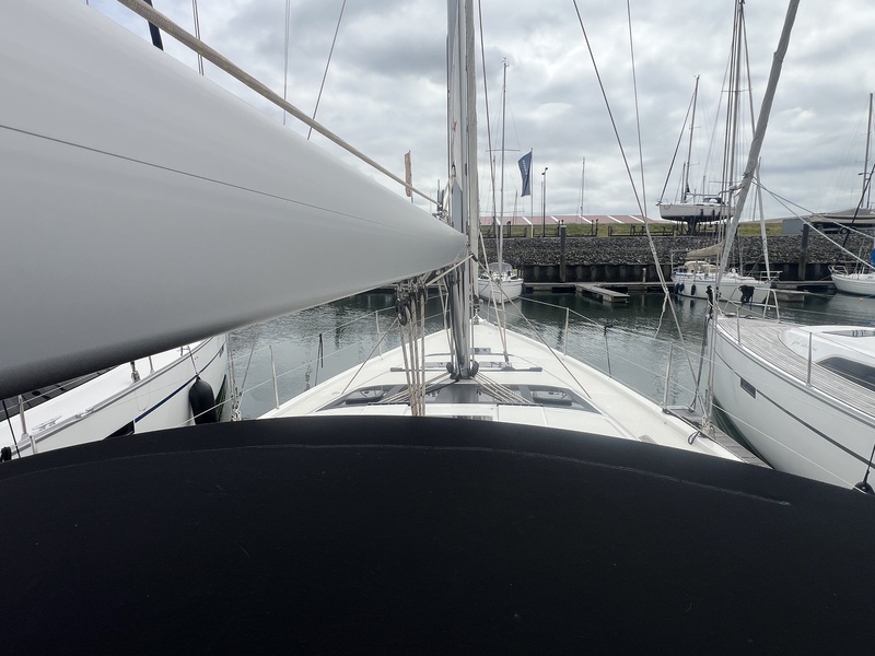 Dufour 430 GL — foto 52 van 63