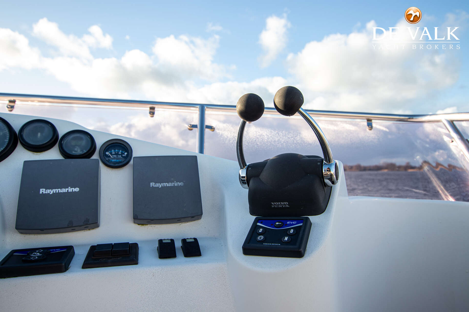 Galeon 380 Fly — foto 15 van 39