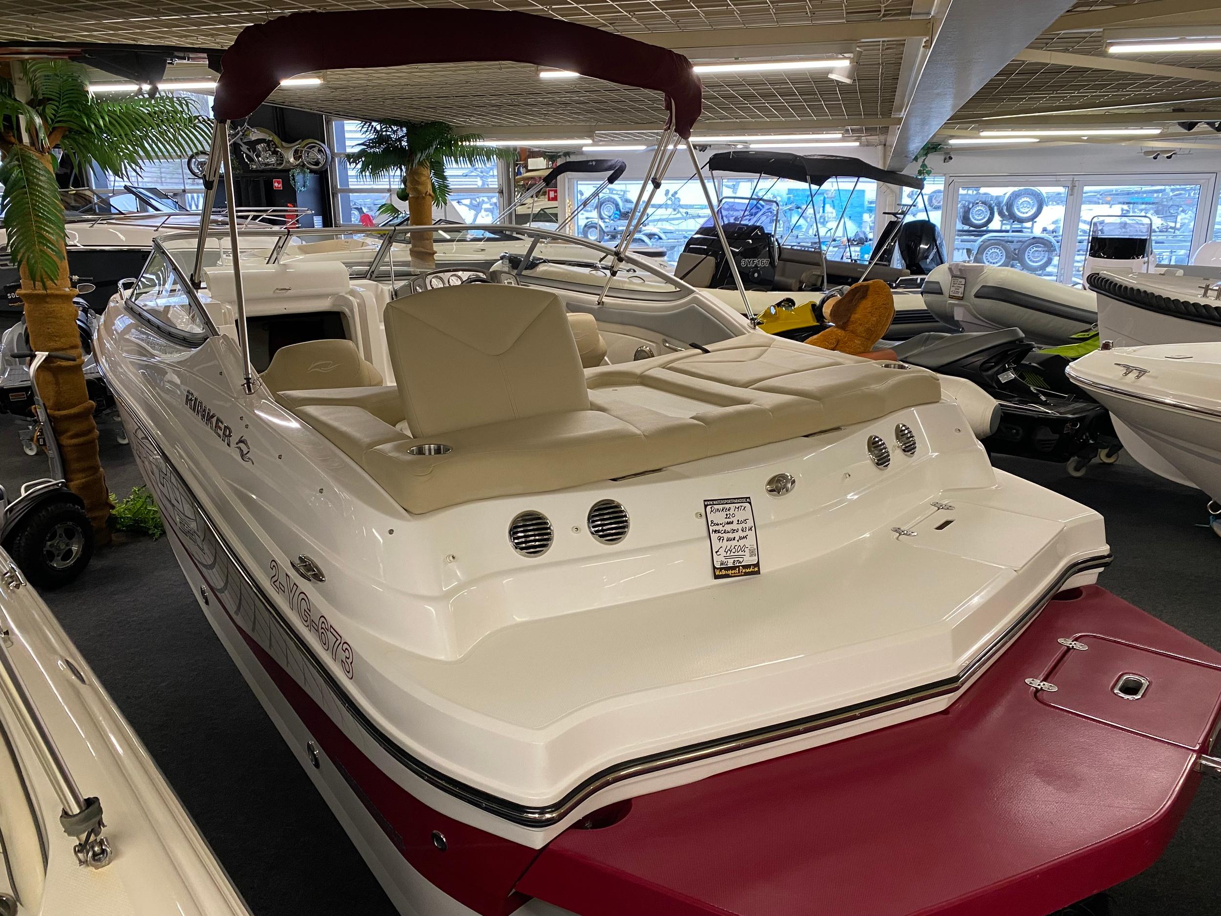 Rinker 220 Captiva MTX Cuddy — foto 4 van 13