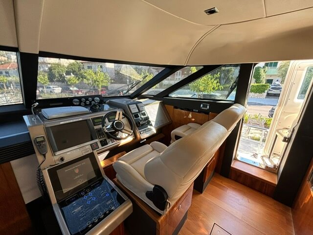 Fairline Squadron 65 - BluYachting — foto 8 van 12