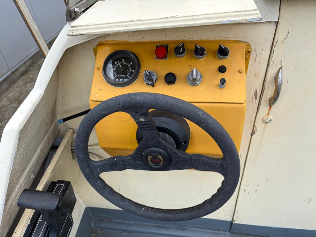 Polyester Kruiser incl. trailer & 60PK Mercury — foto 5 van 23
