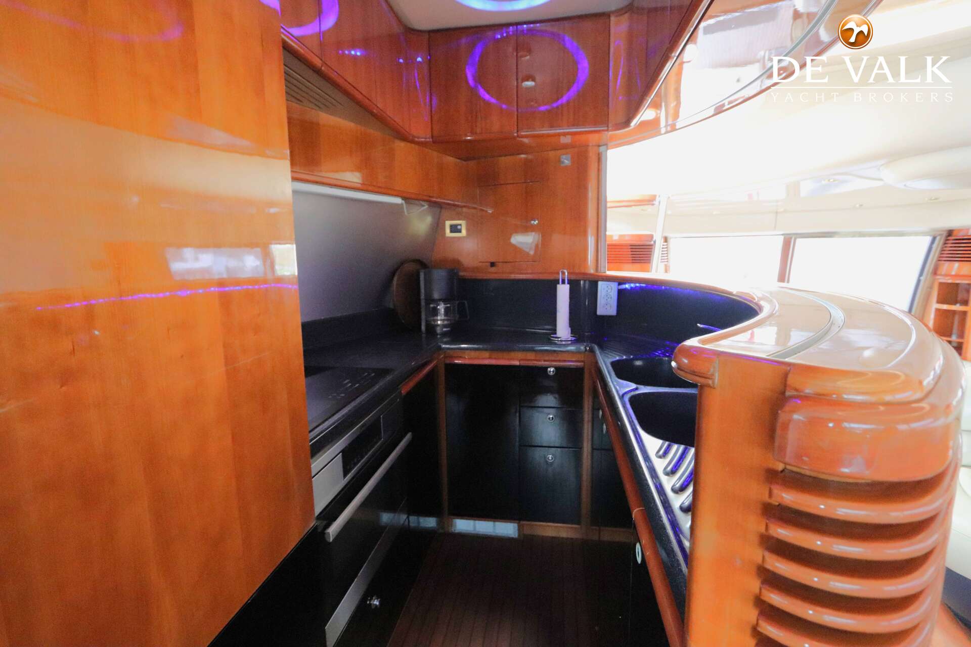 Azimut 68 Plus — foto 27 van 41