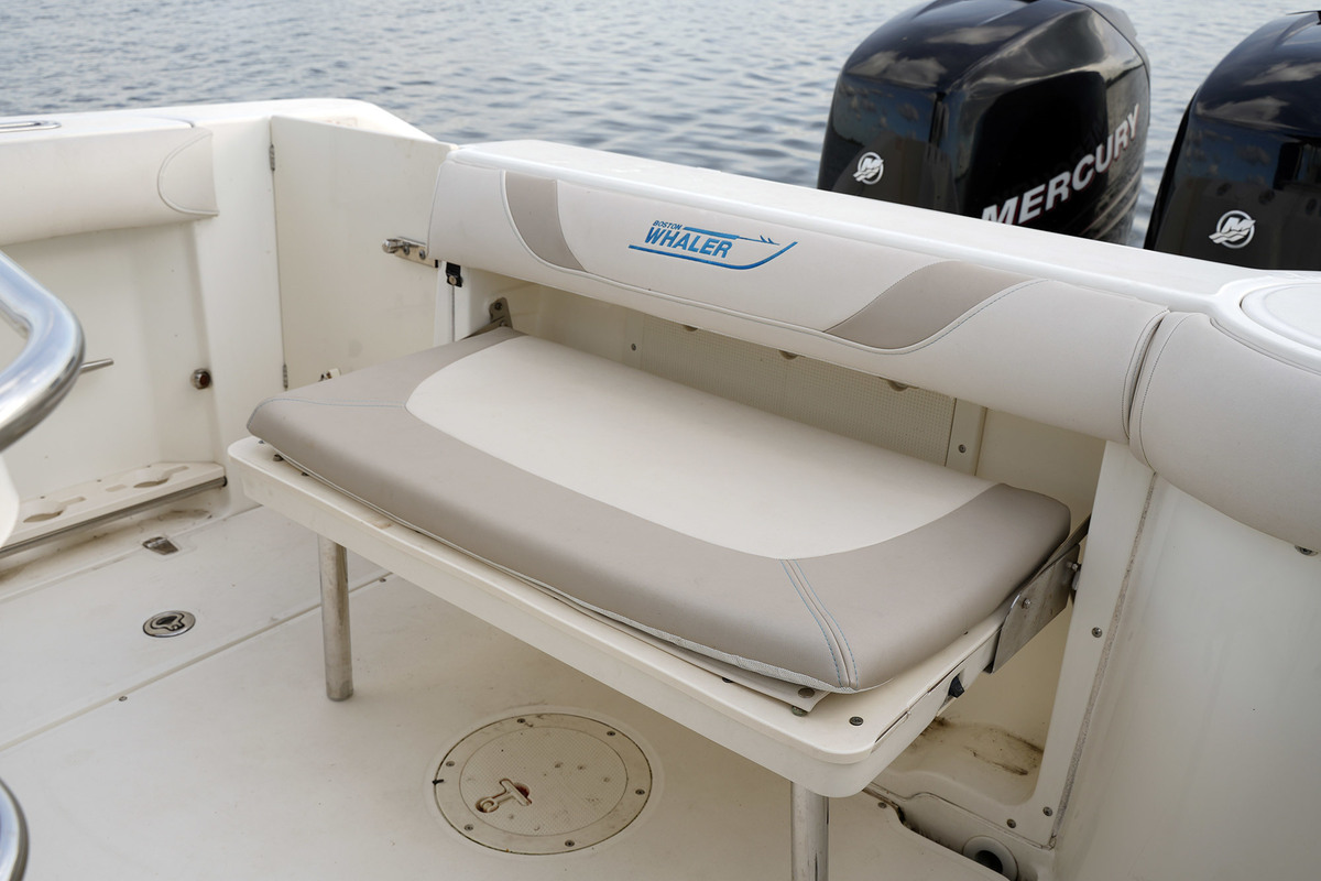 Boston Whaler 270 Outrage — foto 19 van 44