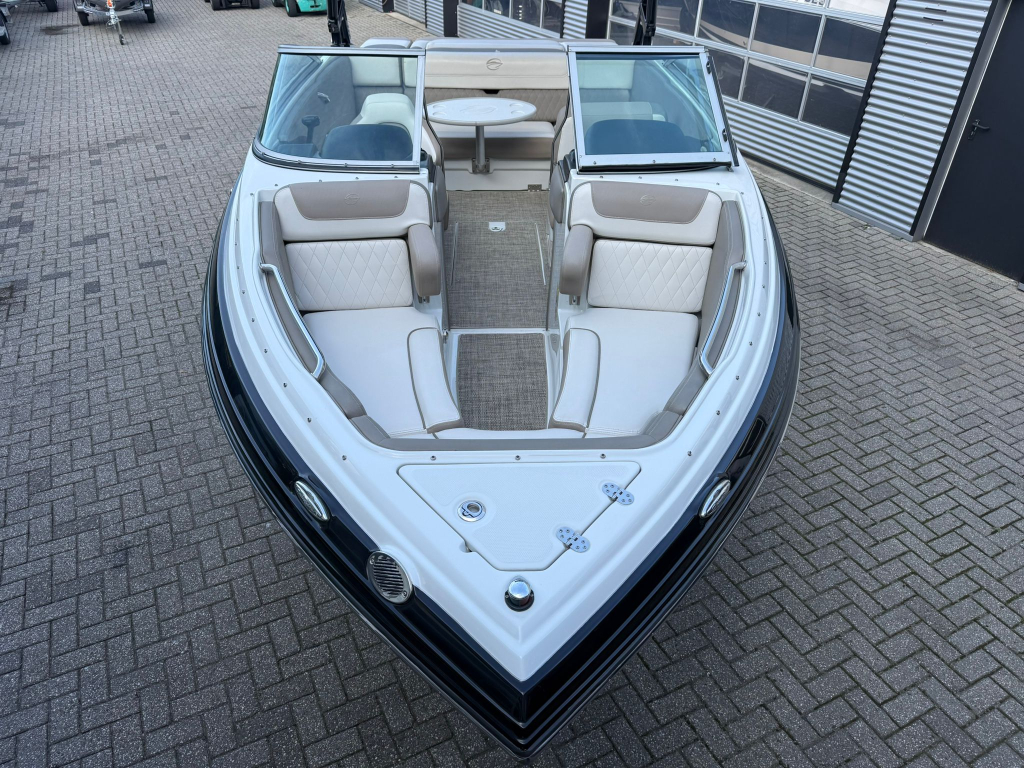 Crownline 225 SS — foto 11 van 12