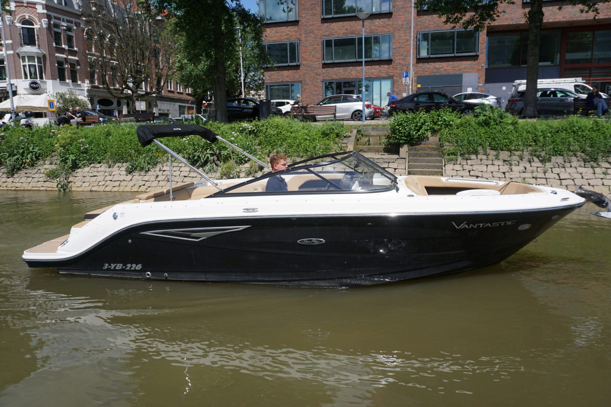 Sea Ray 250 SLX — foto 6 van 33