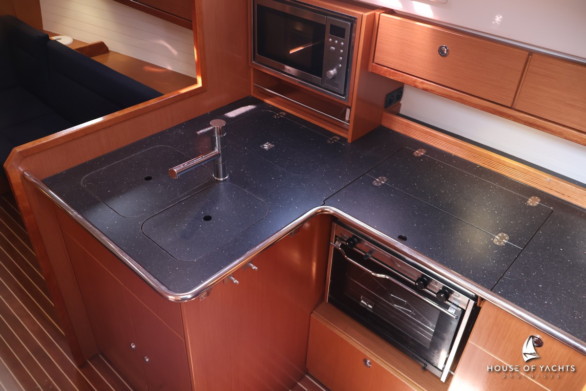 Bavaria 36 Cruiser — foto 10 van 12