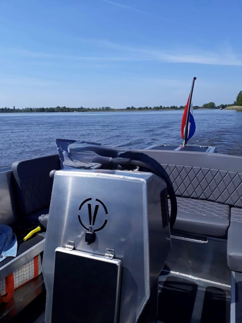 Van Vossen 670 tender occasion — foto 2 van 4