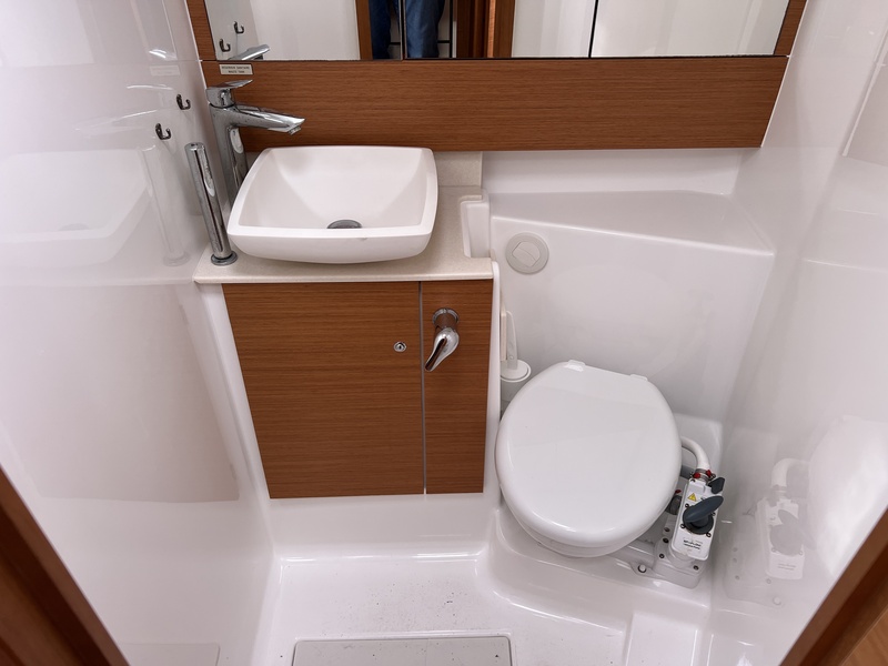 Dufour 430 GL — foto 11 van 63
