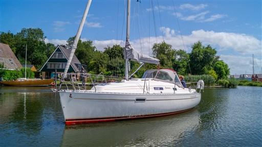 Beneteau Oceanis 281 (1999) — foto 2 van 12