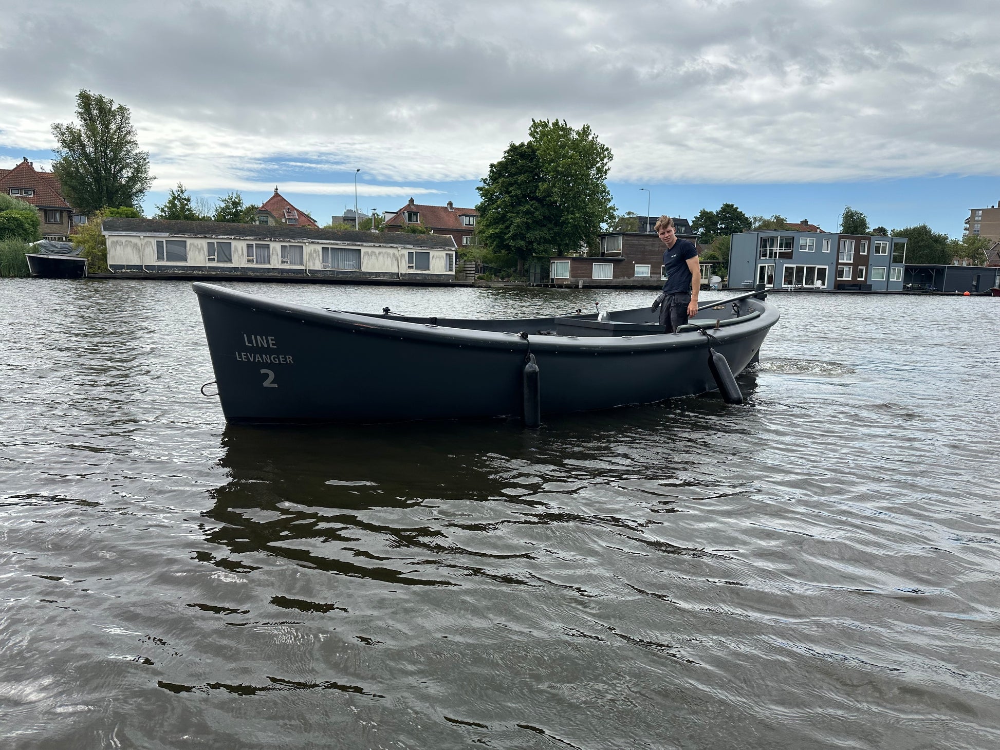 Oud Alblas reddingssloep met 2 cilinder luchtgekoelde dieselmotor — foto 8 van 12