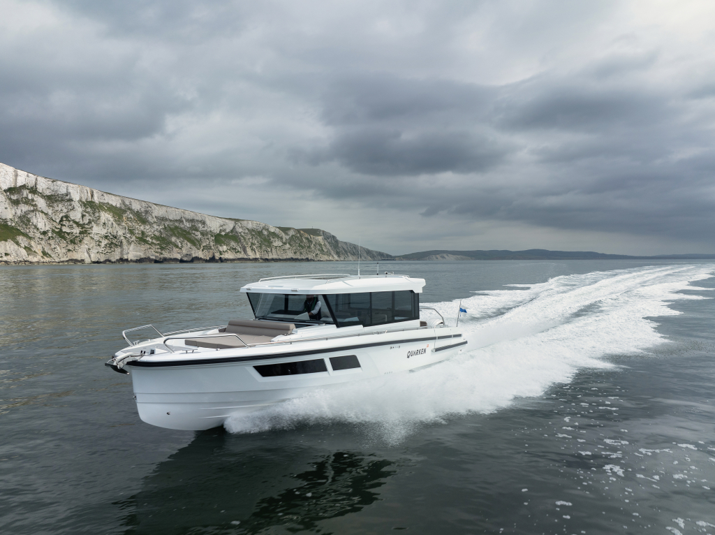 Quarken 35 Cabin + 2xF300 Yamaha — foto 22 van 65