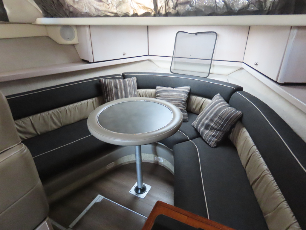 Bayliner 3485 Avanti — foto 16 van 25