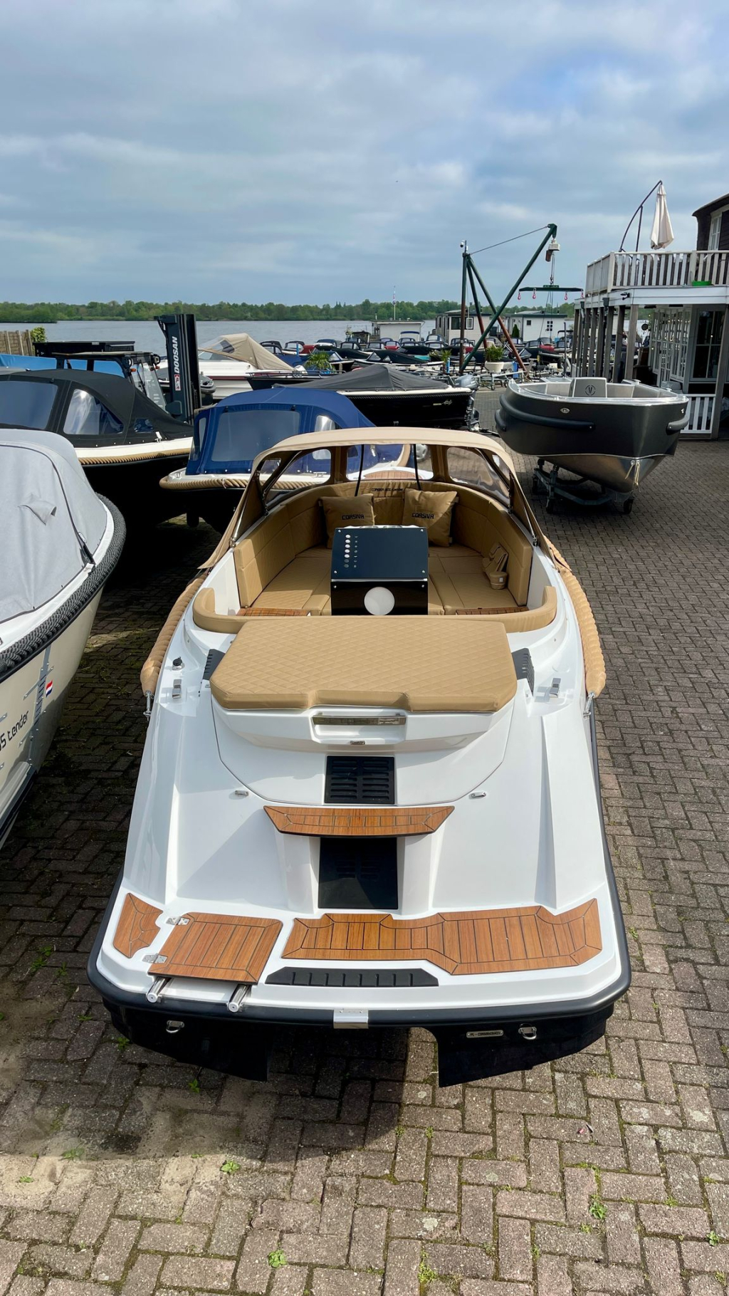 Corsiva 600 tender vaarklaar occasion — foto 6 van 7