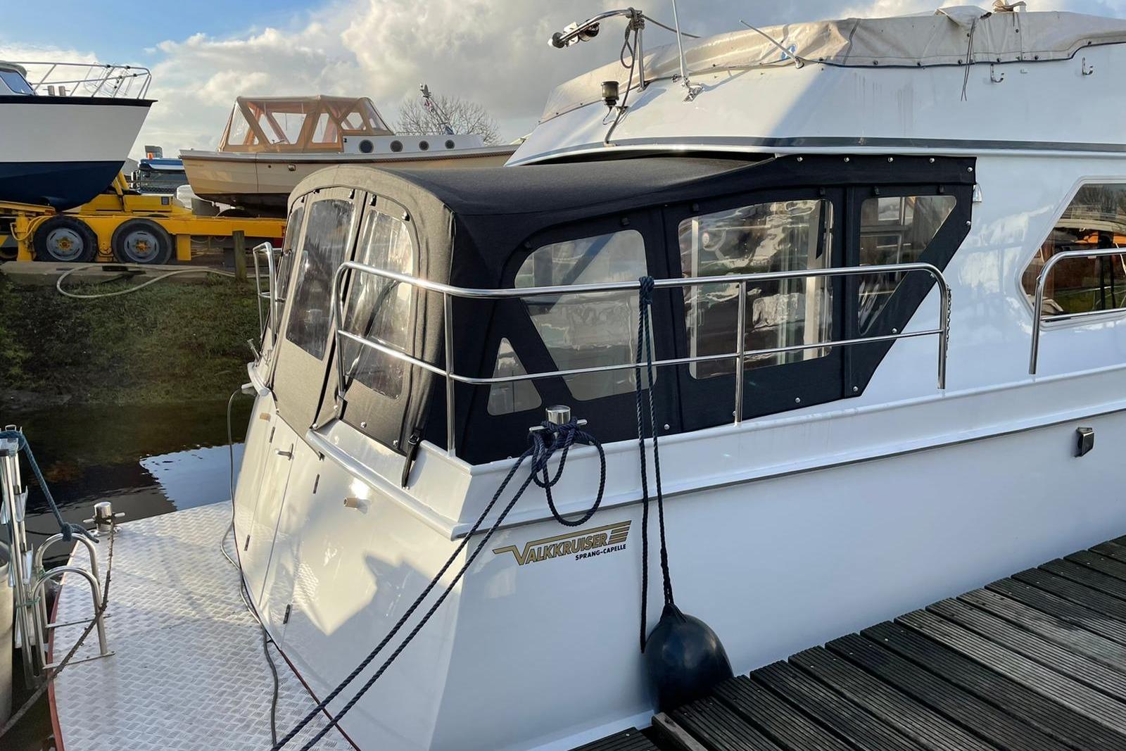 1250 OK flybridge — foto 8 van 12