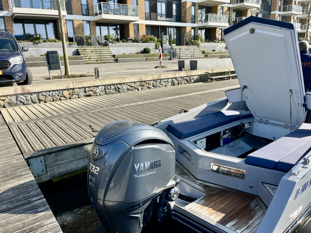 ZEE GT800 | Yamaha 250 pk | TENDER — foto 17 van 21