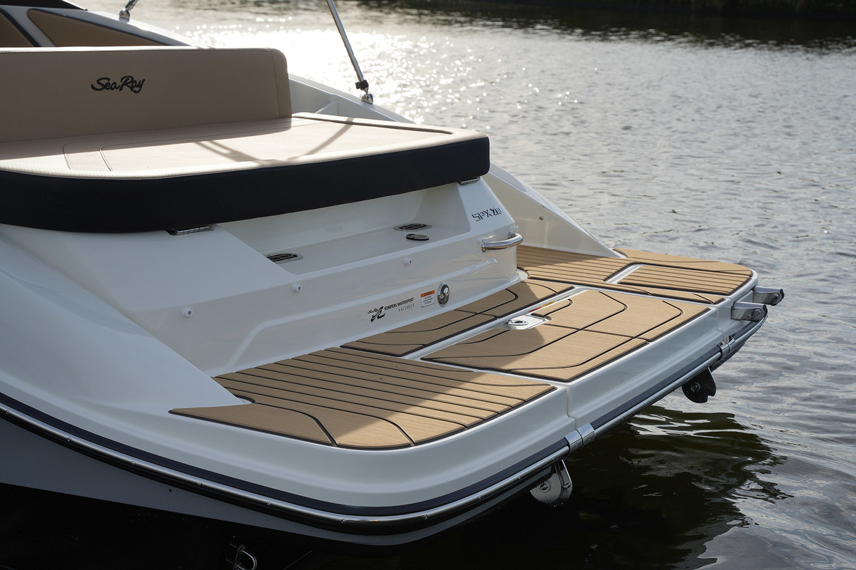 Sea Ray SPX 210 — foto 16 van 56