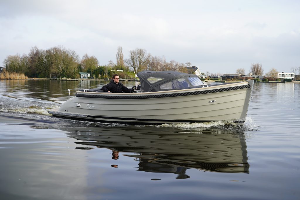 Waterspoor 646  DEMO met 30Pk Suzuki — foto 8 van 10