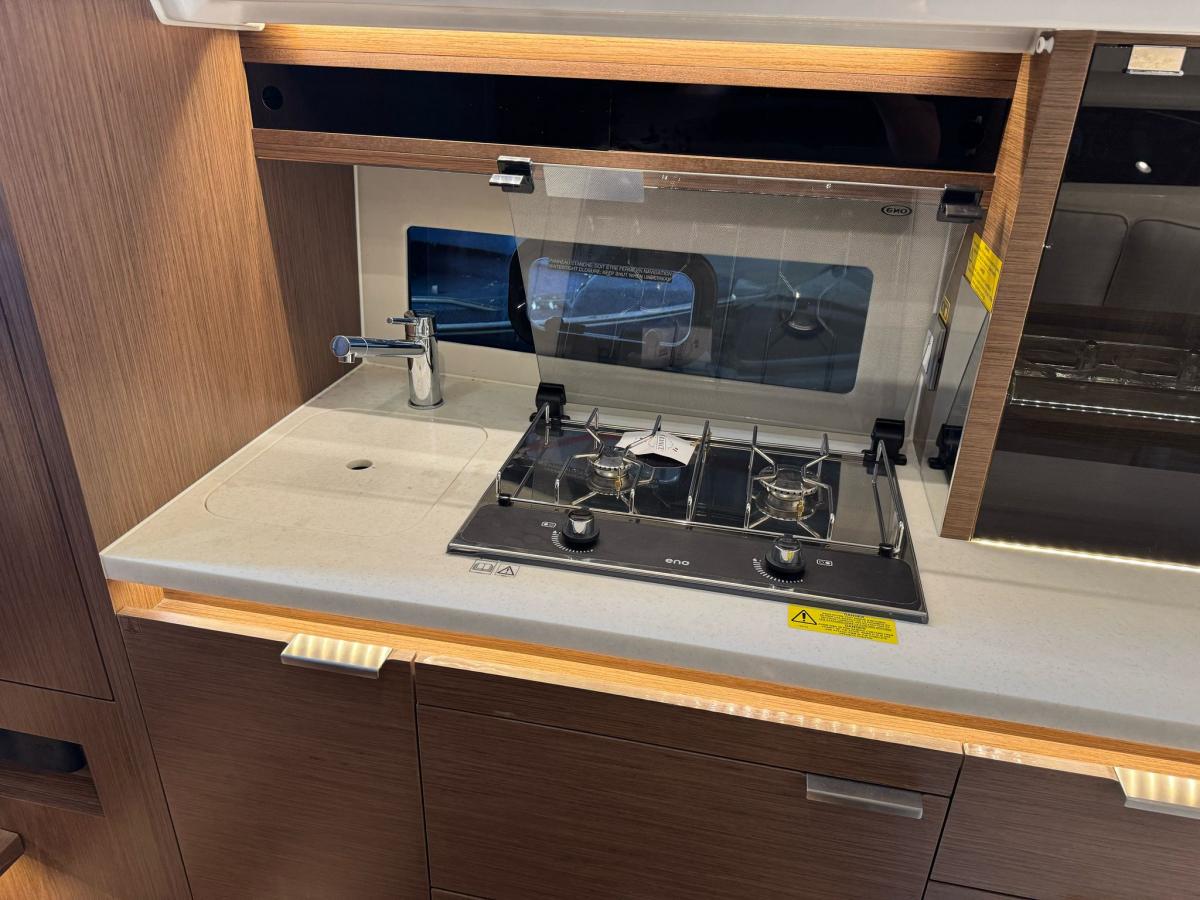 Jeanneau Cap Camarat 10.5 WA S2 op voorraad. Dit schip is aanwezig op de yamaha stand van hiswa te water 2026. — foto 27 van 35