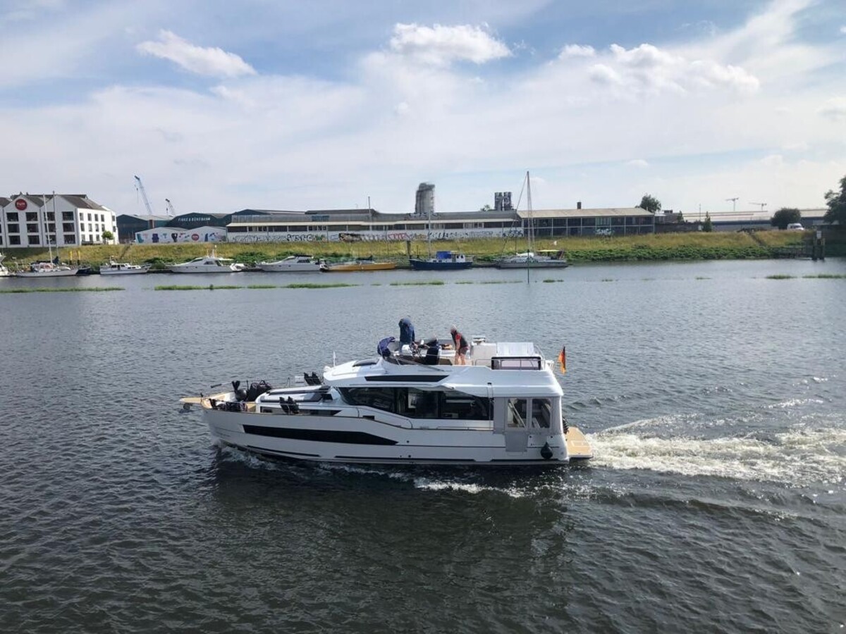 Delphia Yachts 12 Flylounge — foto 7 van 12