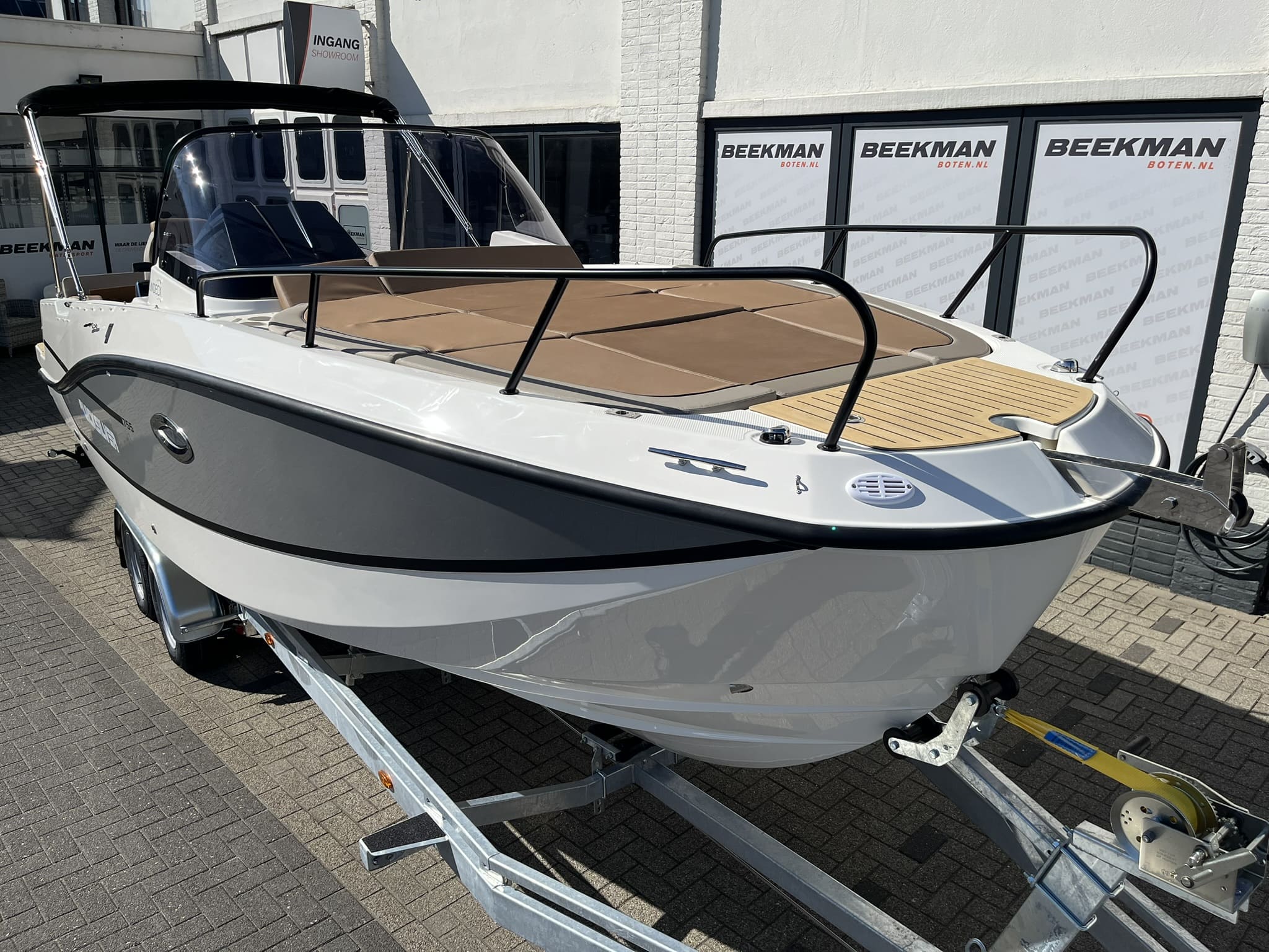 Quicksilver 755 Sundeck — foto 6 van 37
