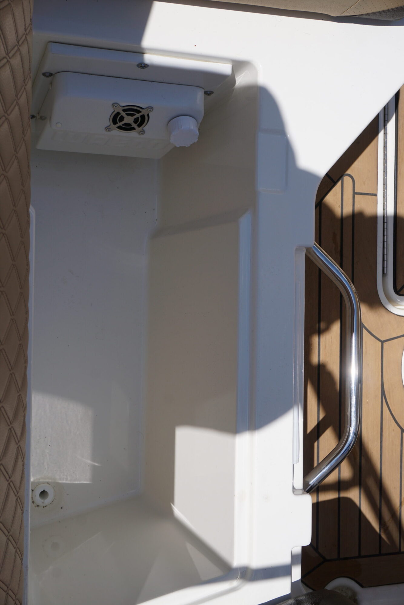 Sea Ray 250 SLX — foto 32 van 33