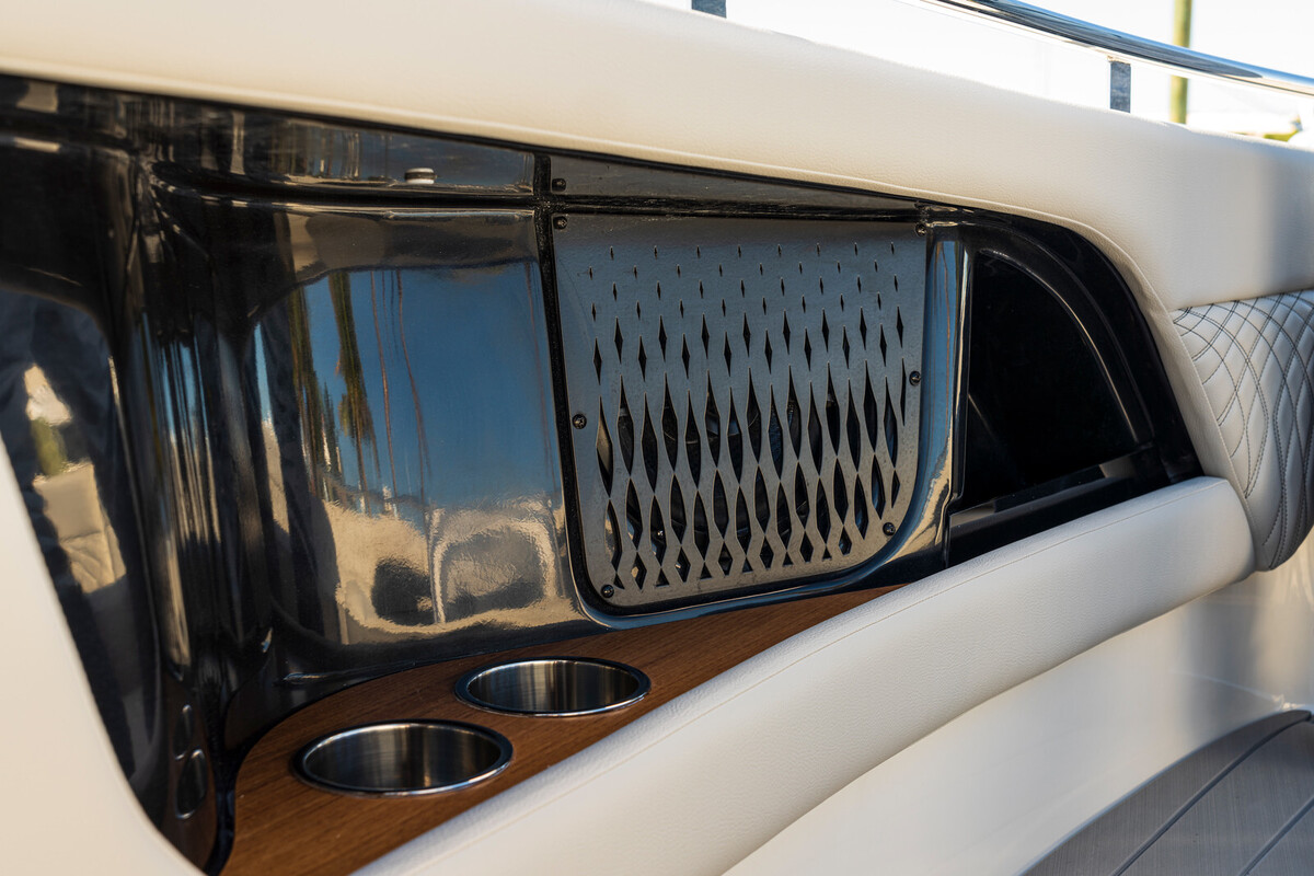 Sea Ray Sundancer 370 — foto 45 van 64