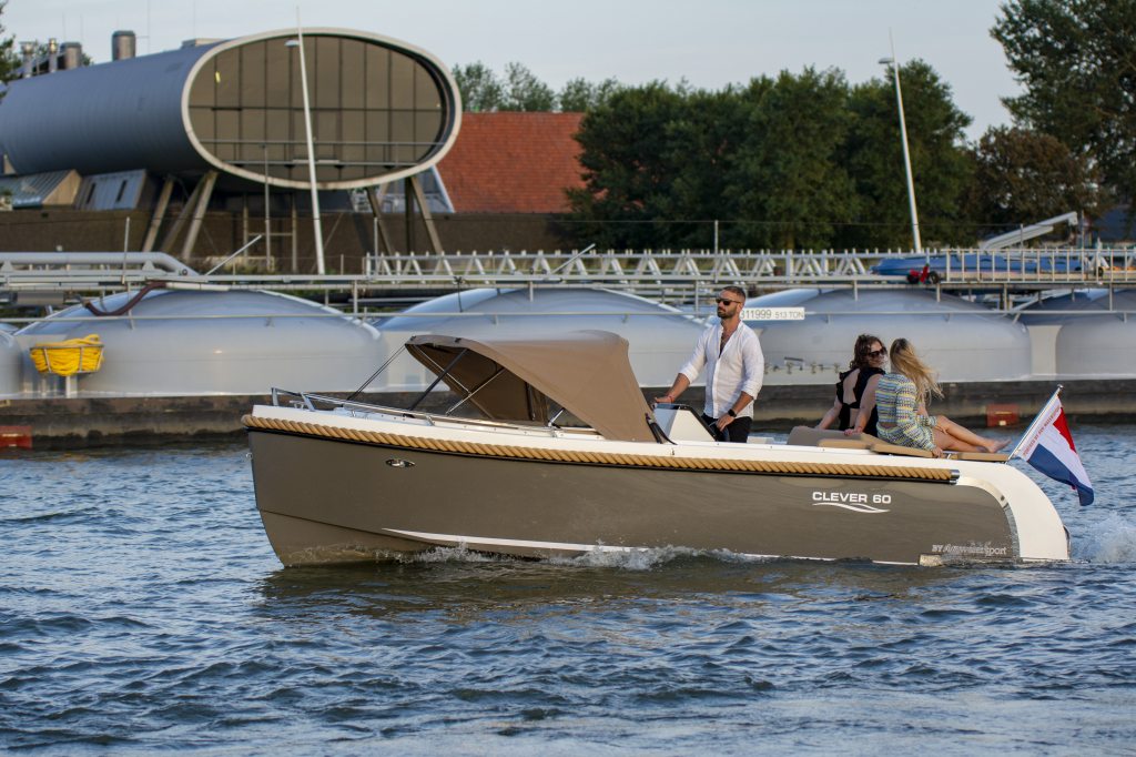 Clever Boats60 Tender Boot Düsseldorf deal!