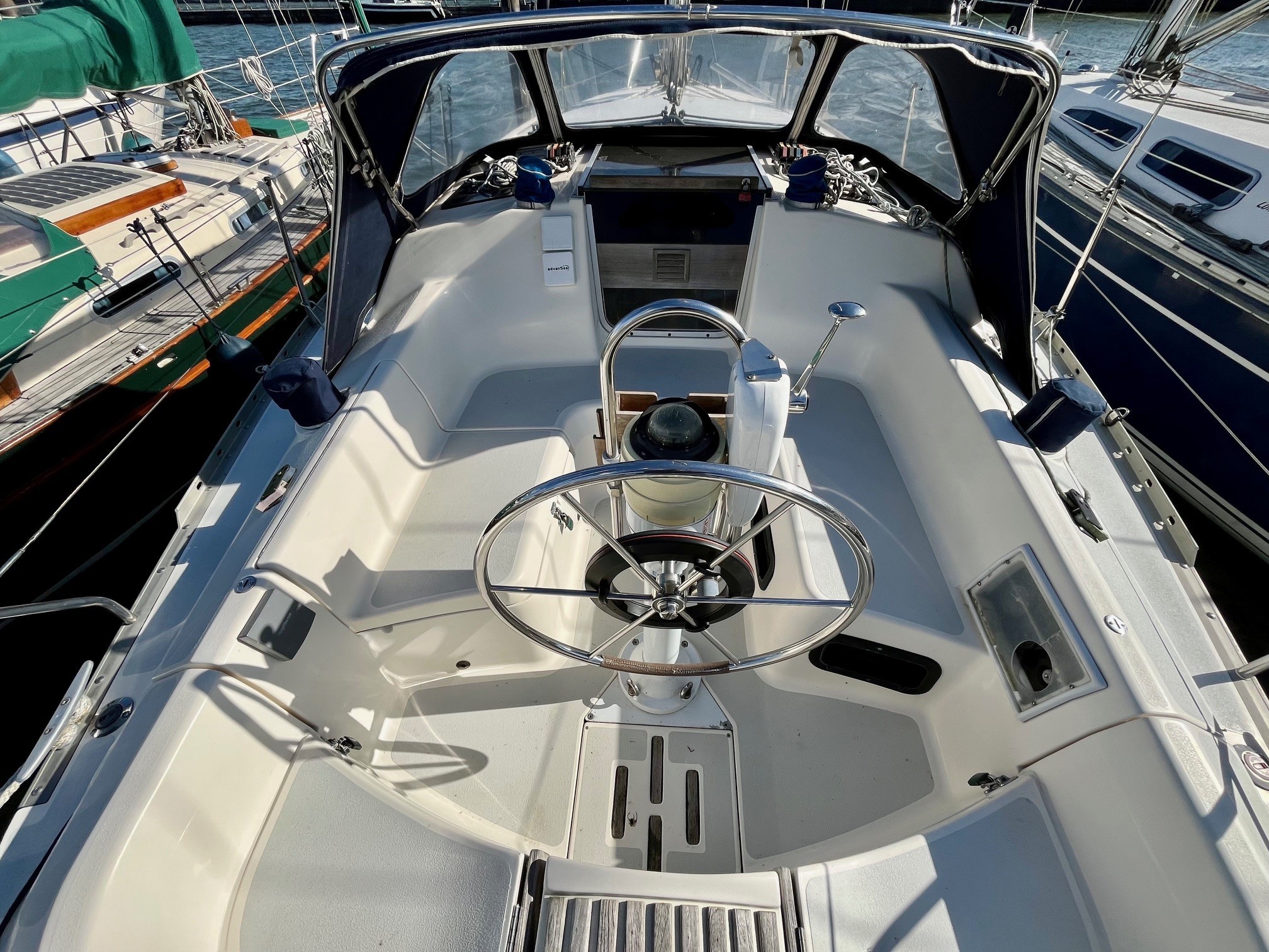Hunter 30 — foto 10 van 57