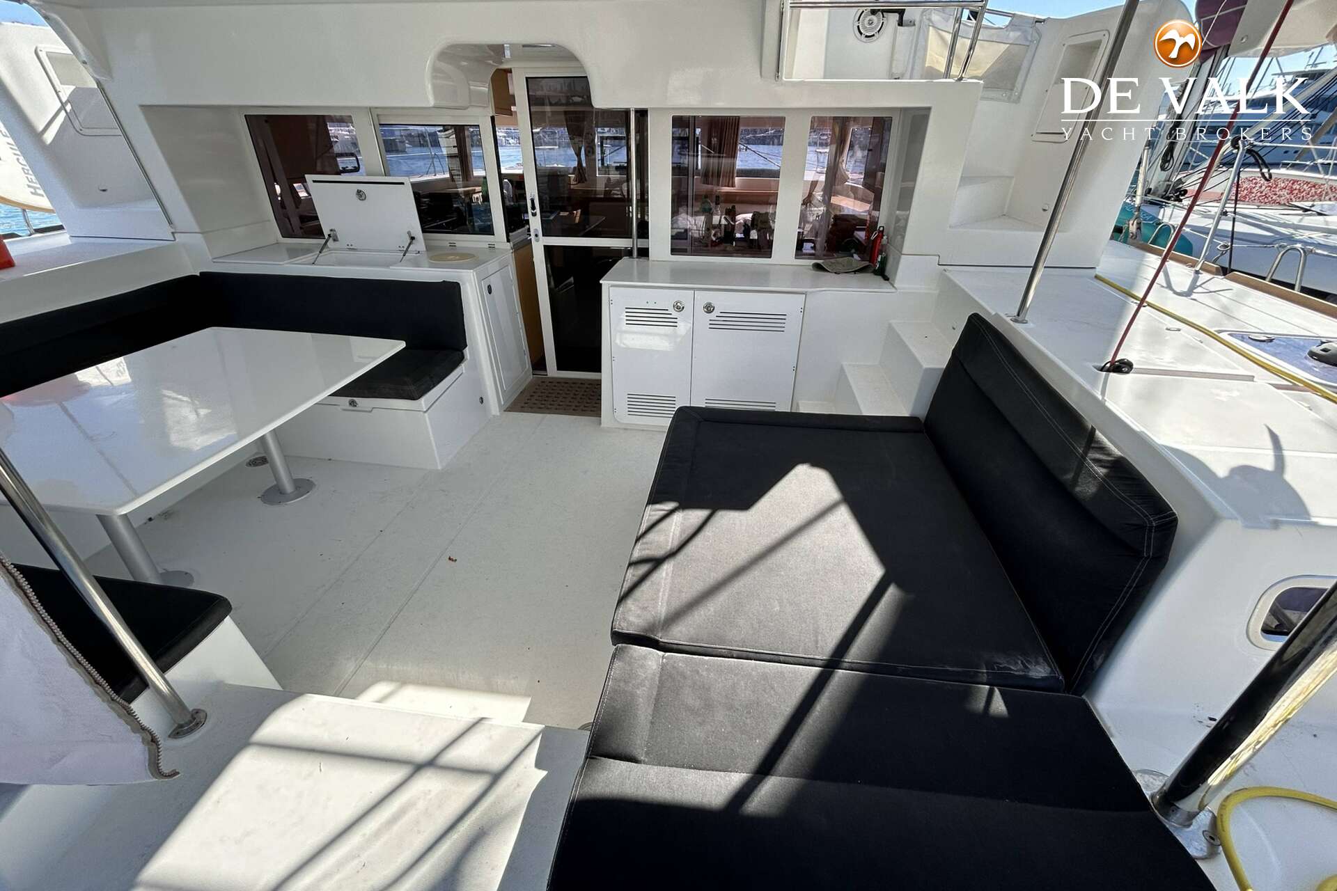Lagoon 450 — foto 17 van 36