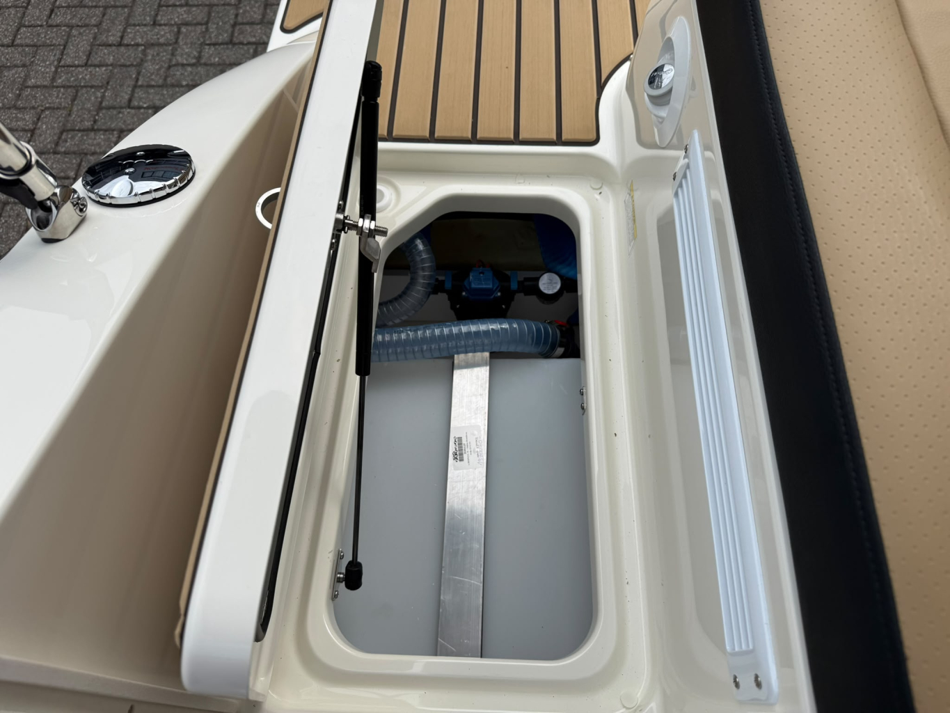 Sea Ray SPX 190 — foto 21 van 26