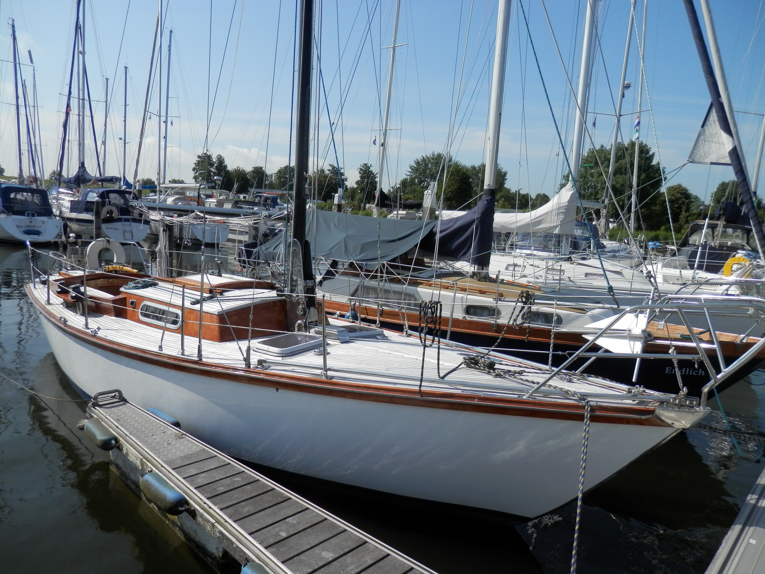 Sailborne28