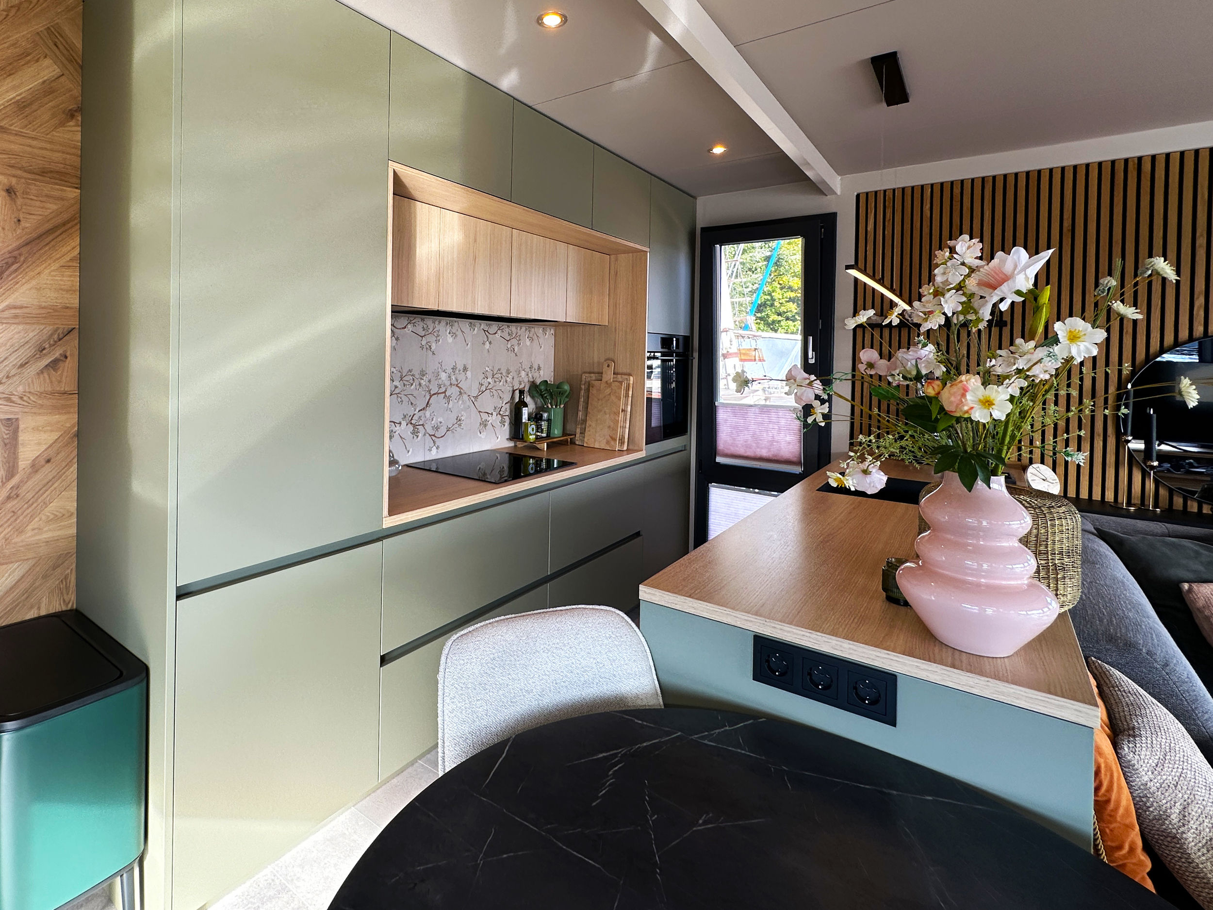 HT-Lofts Houseboat 15m Electric Propulsion — foto 17 van 39