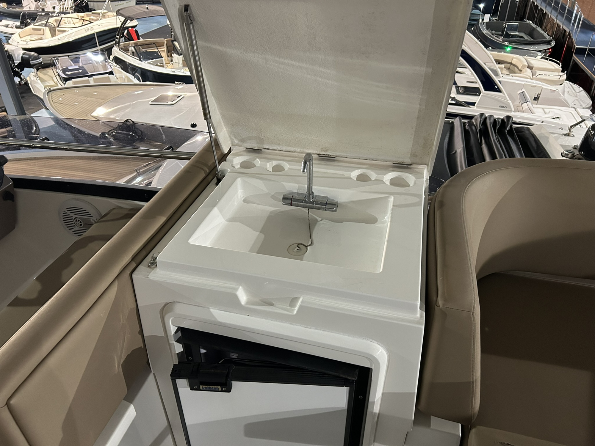 Galeon Yachts Galeon 420 fly 2017 — foto 35 van 42