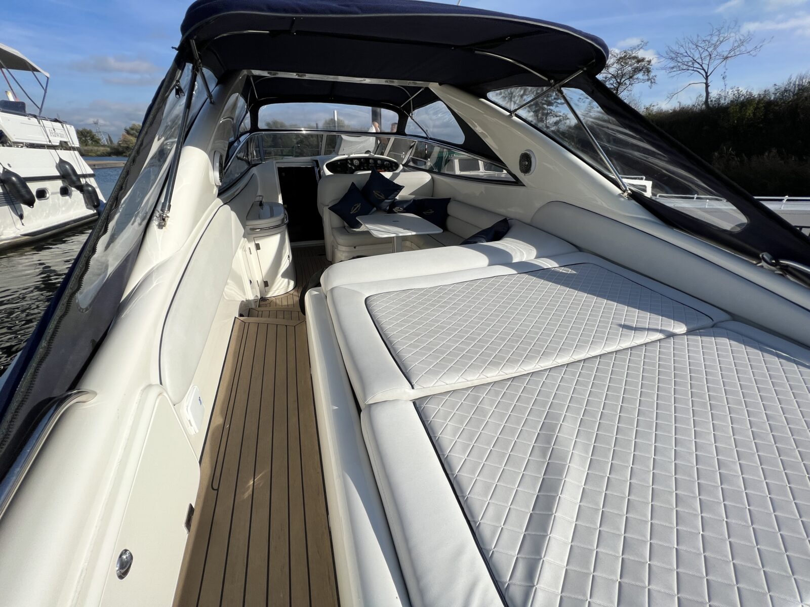 Sunseeker Superhawk 48 Cabrio — foto 22 van 48
