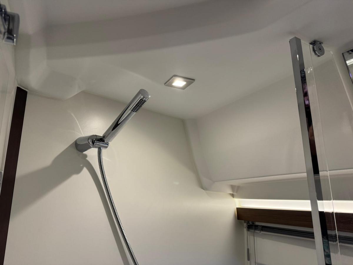 JEANNEAU NC37 met slechts 87 uur! — foto 37 van 42