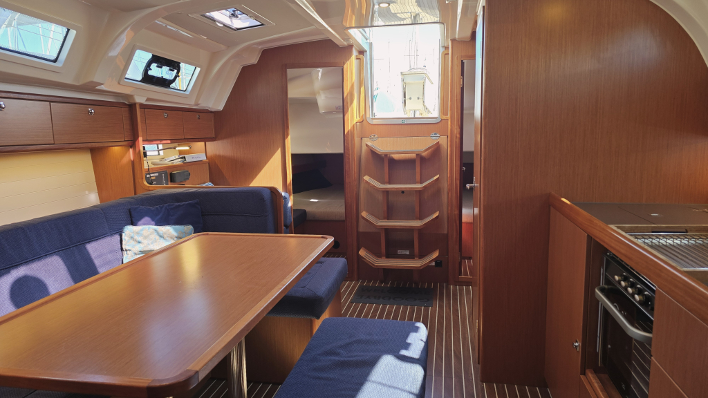 Bavaria 41 Cruiser — foto 31 van 36