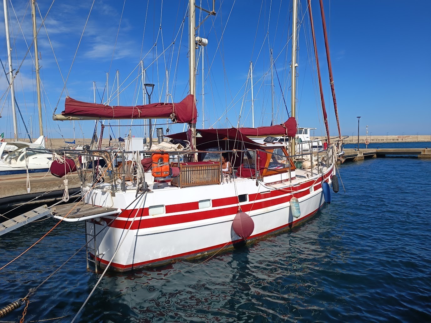 Suncoast 42 Ketch CC — foto 2 van 12