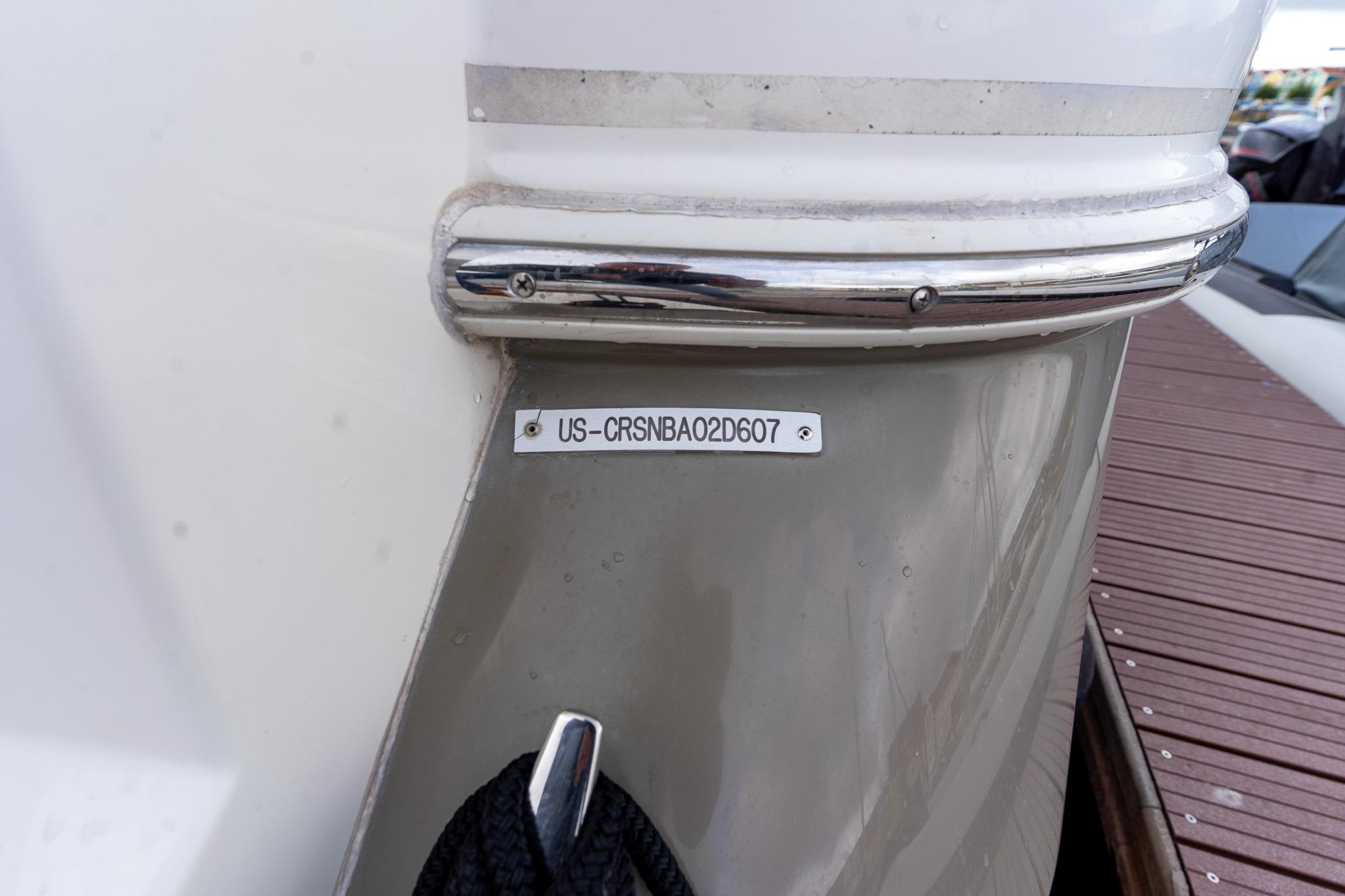 Cruisers Yachts 415 Express Motoryacht — foto 53 van 100