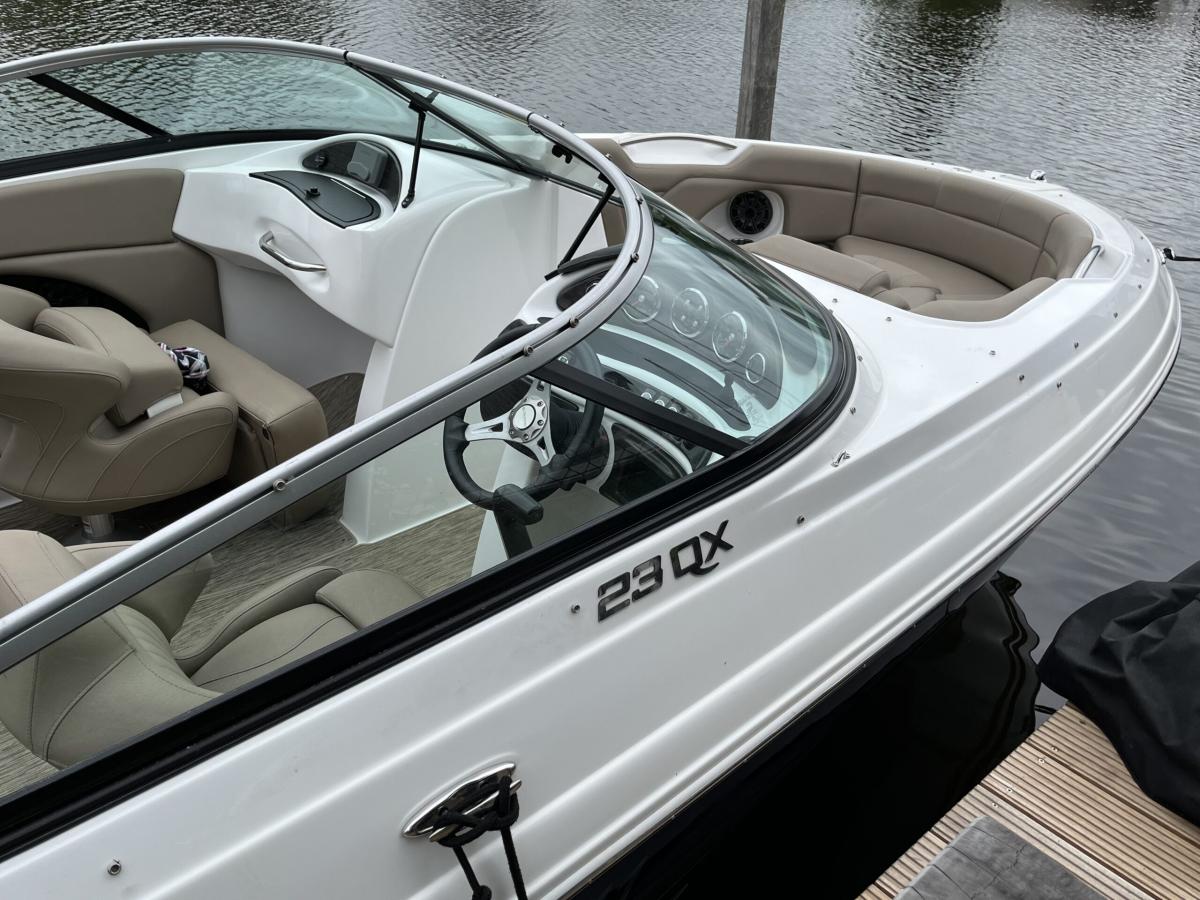 Rinker 23QX — foto 4 van 26