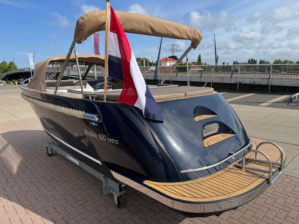 Maxima  620 Retro met Suzuki 30 pk — foto 5 van 21