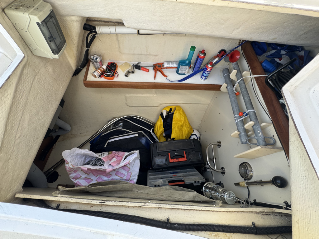 Hunter 356 — foto 40 van 72