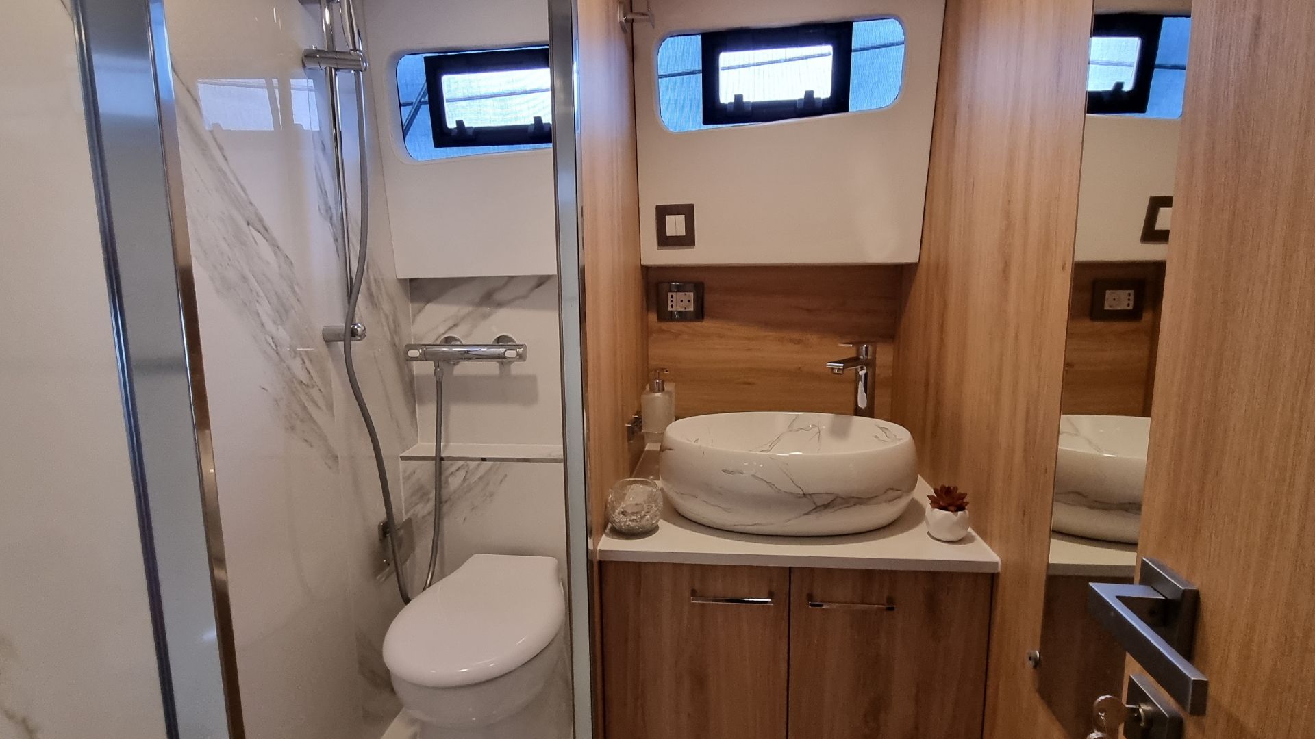 Monachus Yachts Issa 45 Fly En 45 — foto 4 van 8