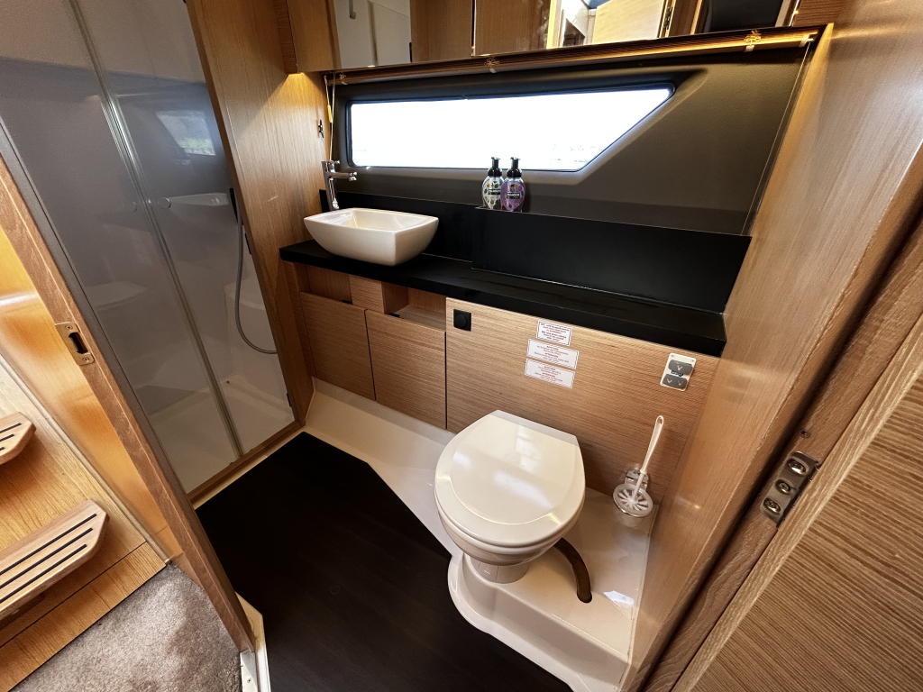 Bavaria Motor Boats R40 Coupé — foto 45 van 51