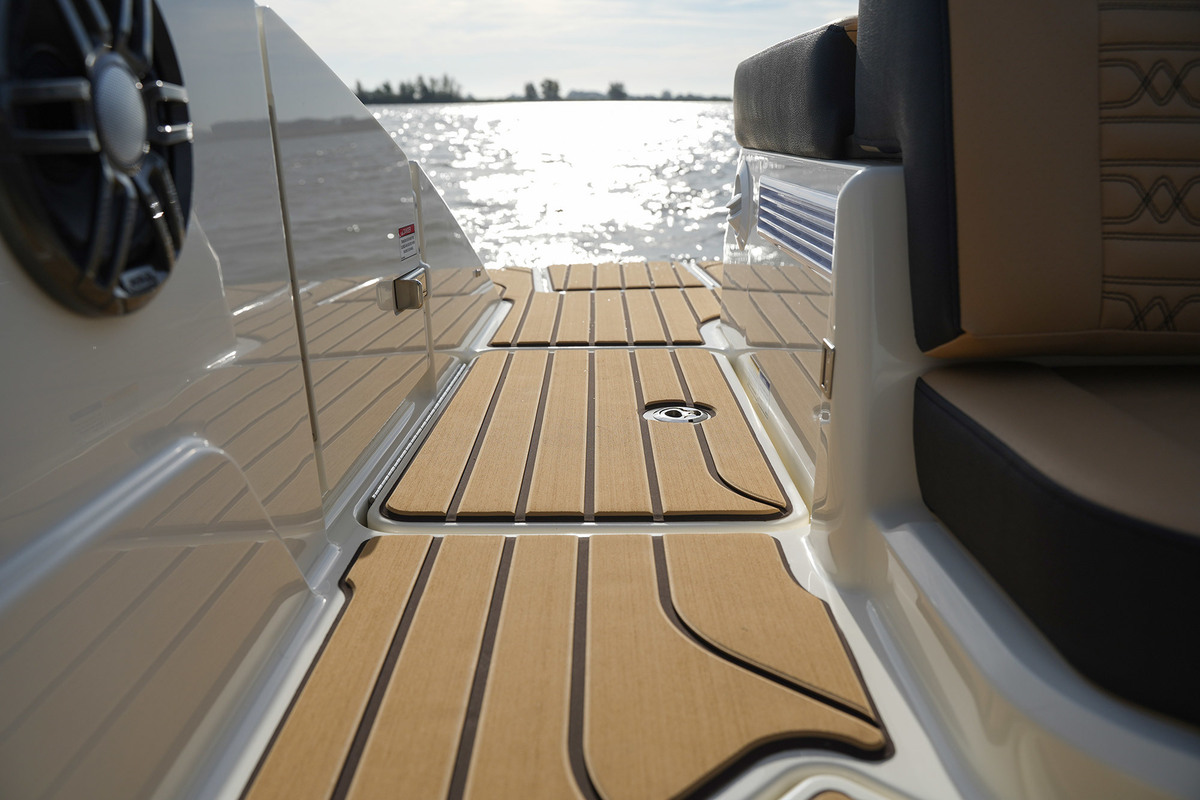 Sea Ray SPX 210 — foto 24 van 56