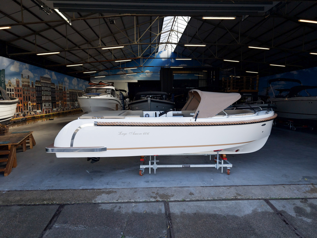 Lago Amore 606 Tender | 30PK Suzuki | Nieuwstaat incl. stalling — foto 2 van 26