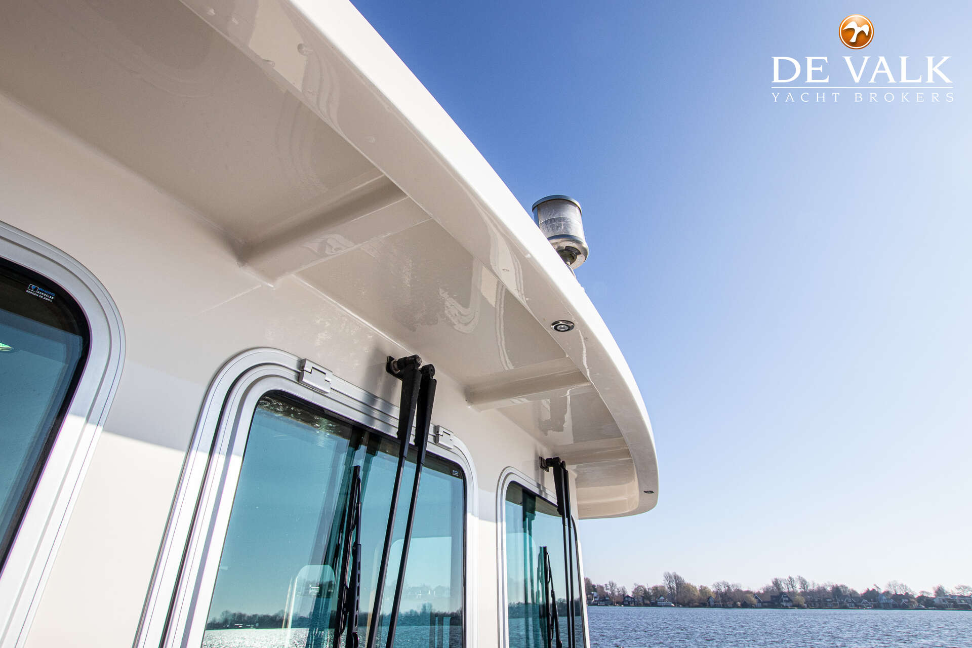 Custom Built Live Aboard 1800 — foto 16 van 45